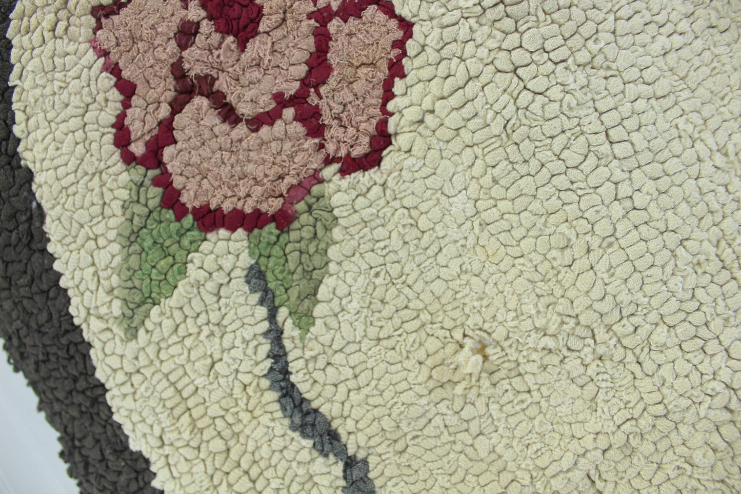 Antique Hooked Rug Floral Burlap Back 23" X 36" cloeup weave