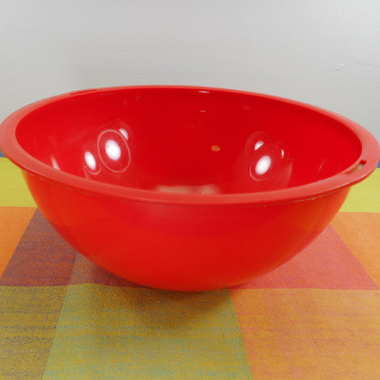 Ingrid Chicago Mod Plastic Party Ball Picnic Camping Set Replacement Part - Shell Case Red Half