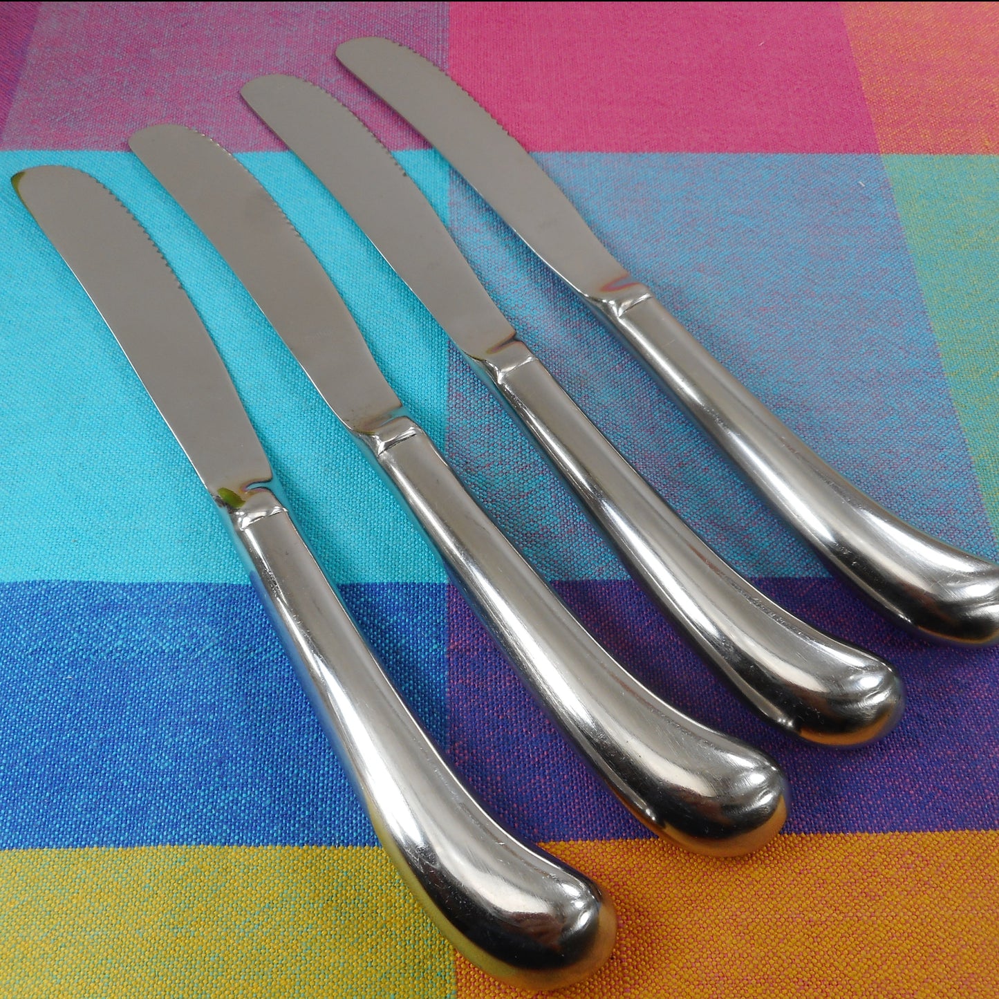 International Silver Gran Royal China Stainless Flatware - 4 Set Pistol Dinner Knives
