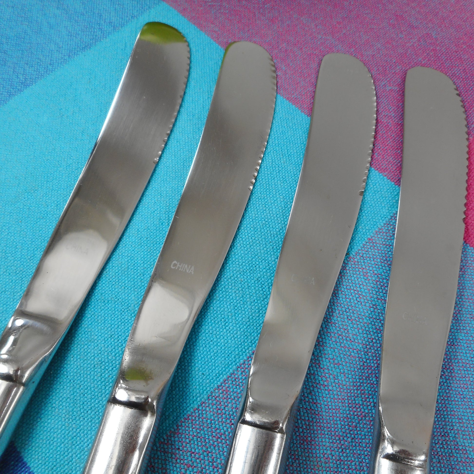 International Silver Gran Royal China Stainless Flatware - 4 Set Pistol Dinner Knives Used