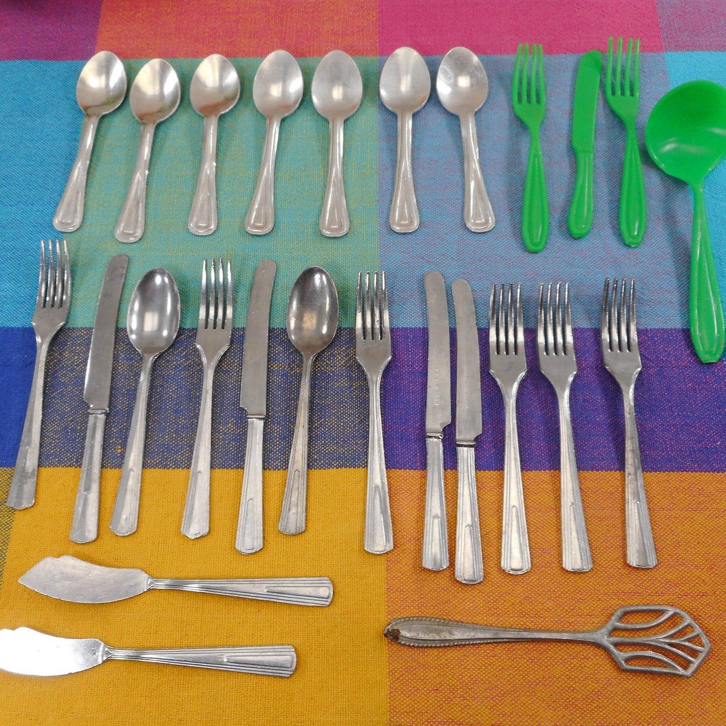 Unbranded USA 26 Pieces Vintage Child Play Toy Flatware
