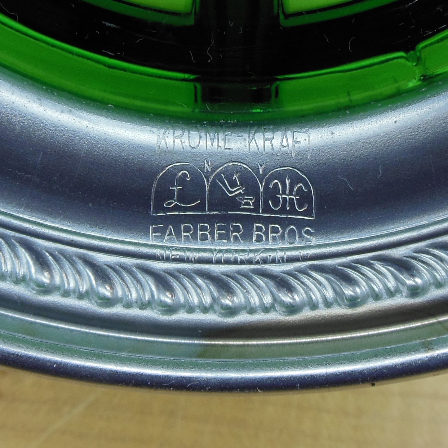 Farber Bros. Krome Kraft #5782 3 Part Divided Relish Dish Emerald Green maker Mark