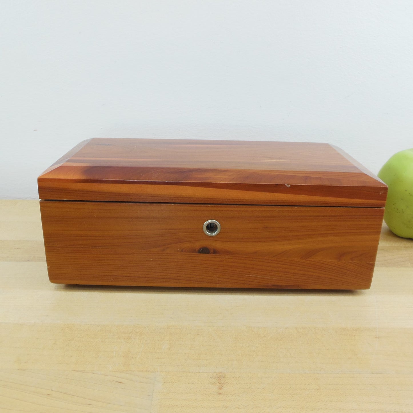 Lane Miniature Cedar Chest Box - Herbert & Sons Furniture San Bruno CA
