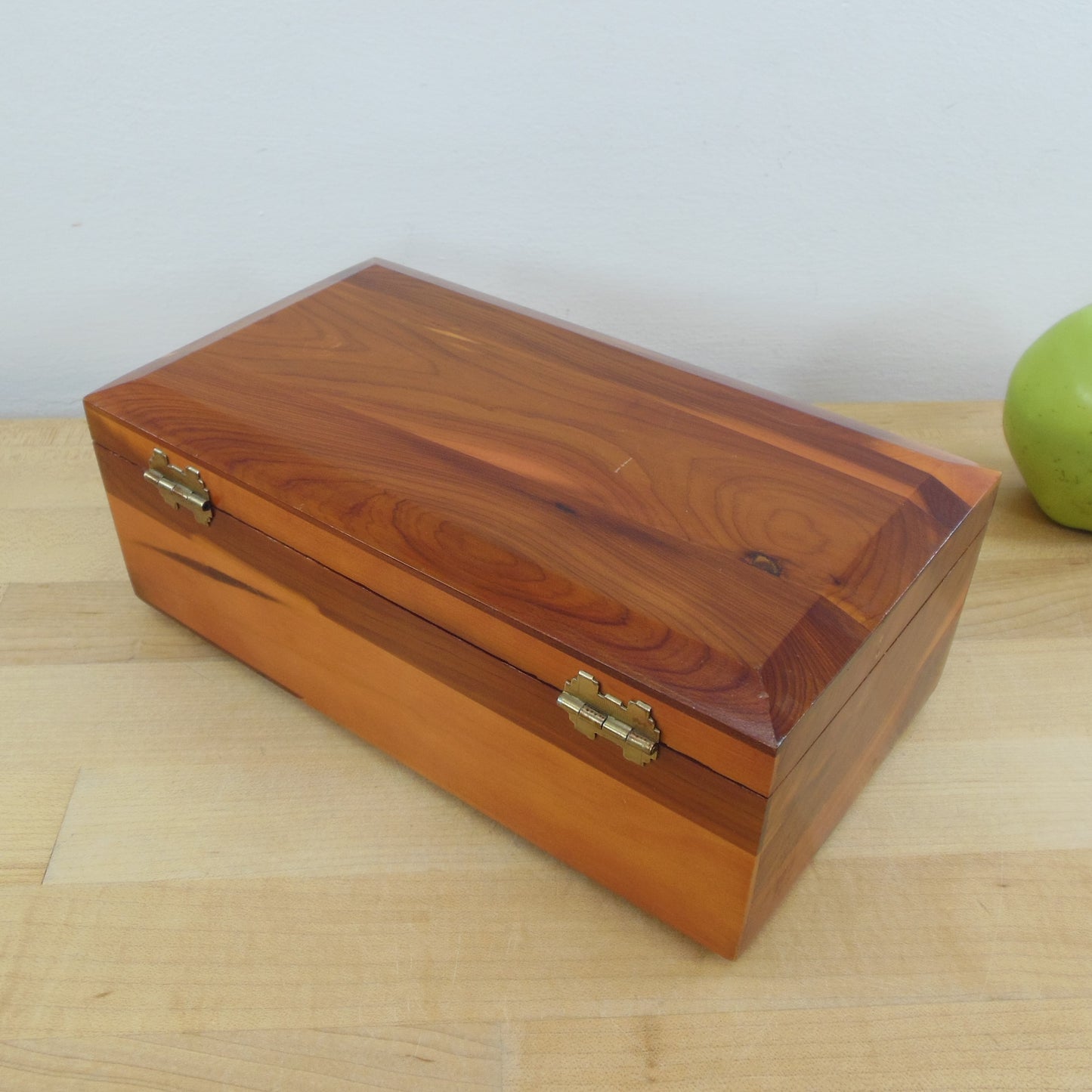 Lane Miniature Cedar Chest Box - Herbert & Sons Furniture San Bruno CA Vintage