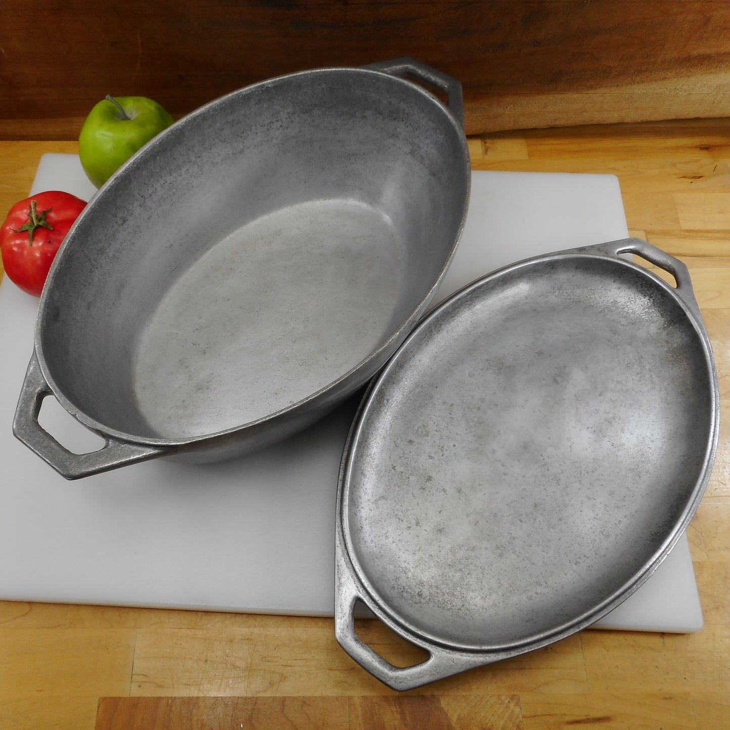 Michael Lax Design Rare Cast Aluminum Oval Roaster used