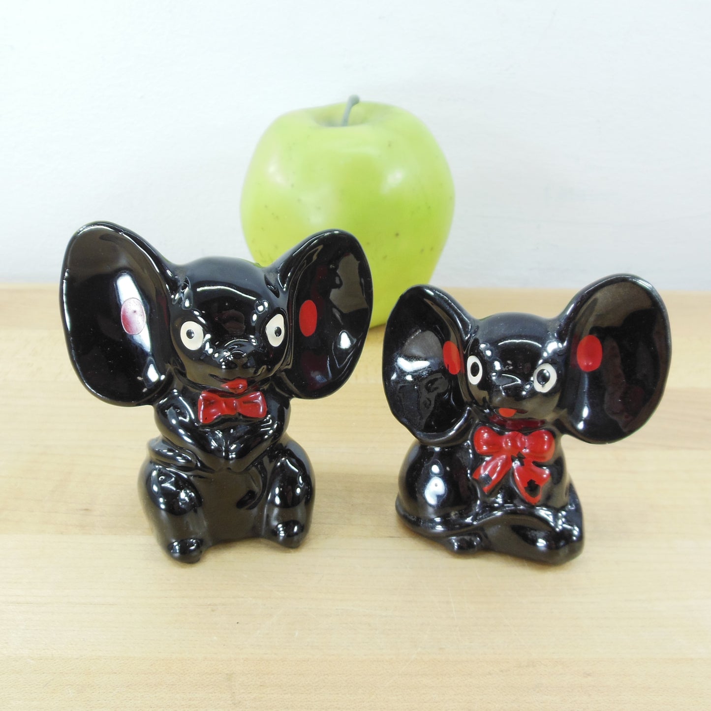 Salt & Pepper Shakers Ceramic Black Big Ear Mice Red Bows Japan