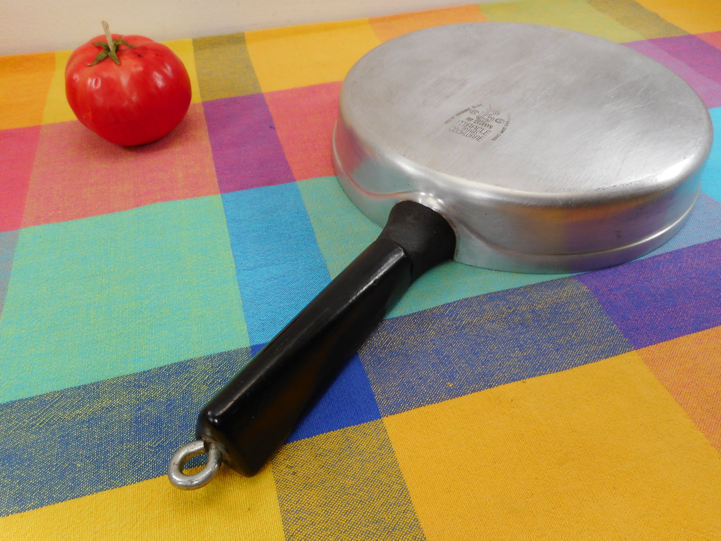 Miracle Maid G2 Cast Advanced Aluminum Cookware - 9" Skillet Fry Pan Black Wood Handle