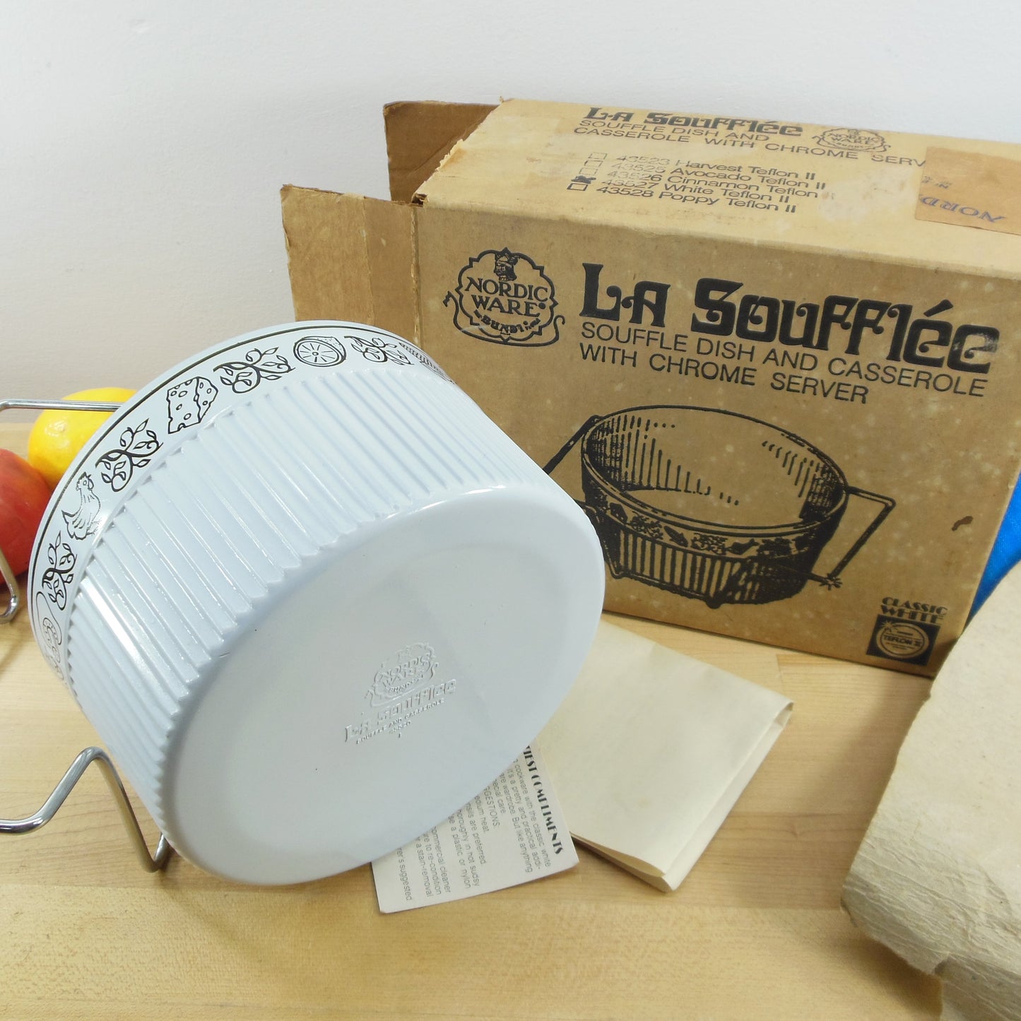 Nordic Ware USA Cast Aluminum La Soufflee Souffle Dish Boxed NOS New Unused