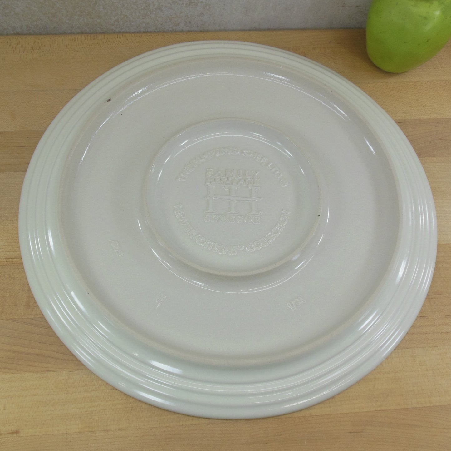 Pampered Chef Family Heritage Stoneware 13.75" Round Serving Platter 1318 used