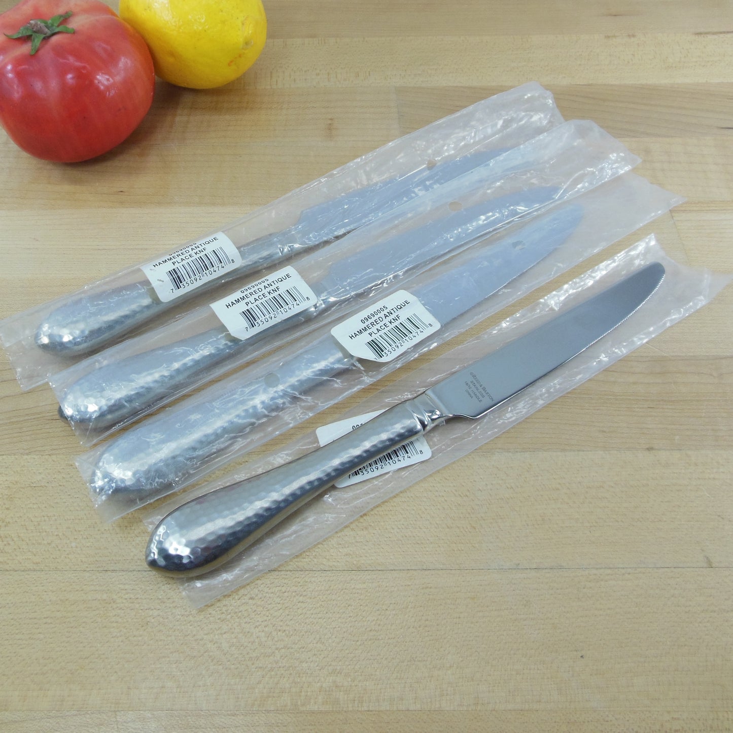 Reed & Barton Hammered Antique Matte Stainless NIP Flatware - 4 Set Knives