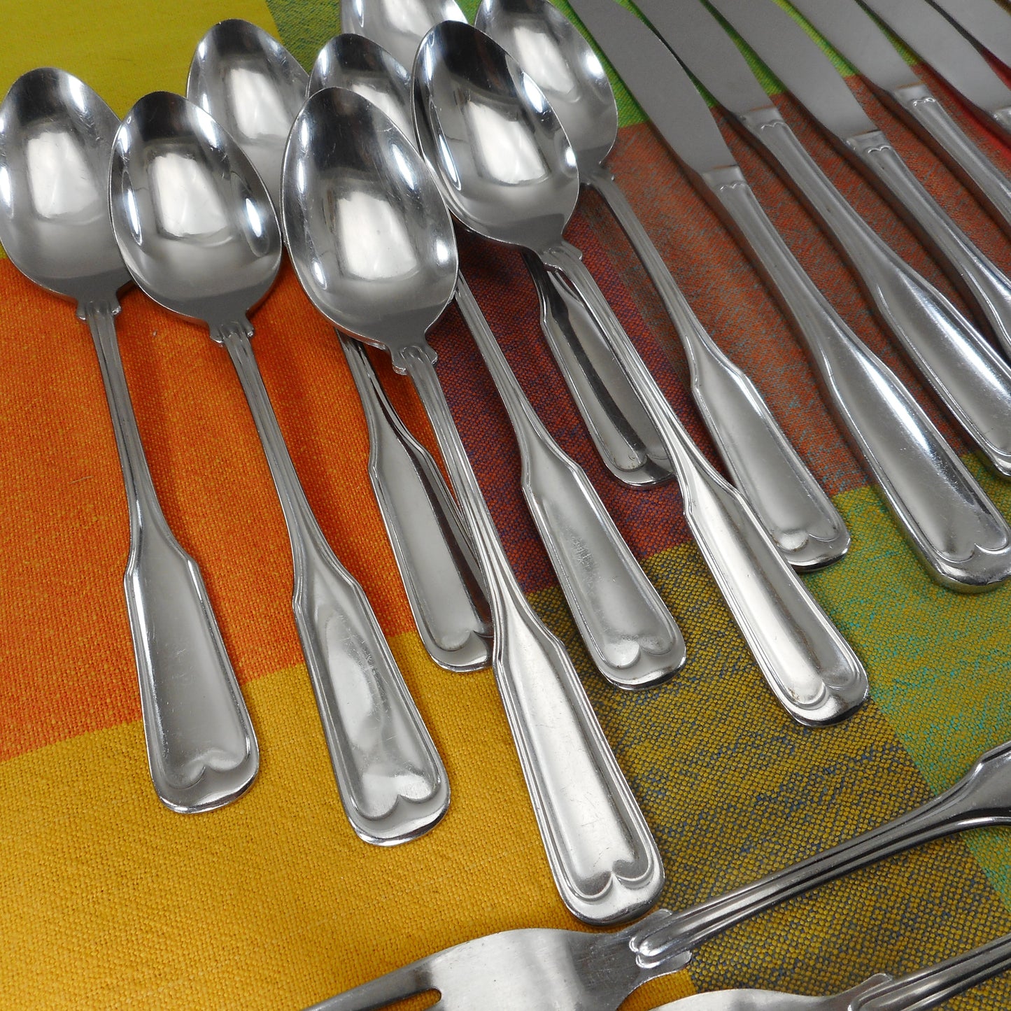 Reed& Barton Rebacraft Kenmore Stainless Flatware 28 Pieces spoons