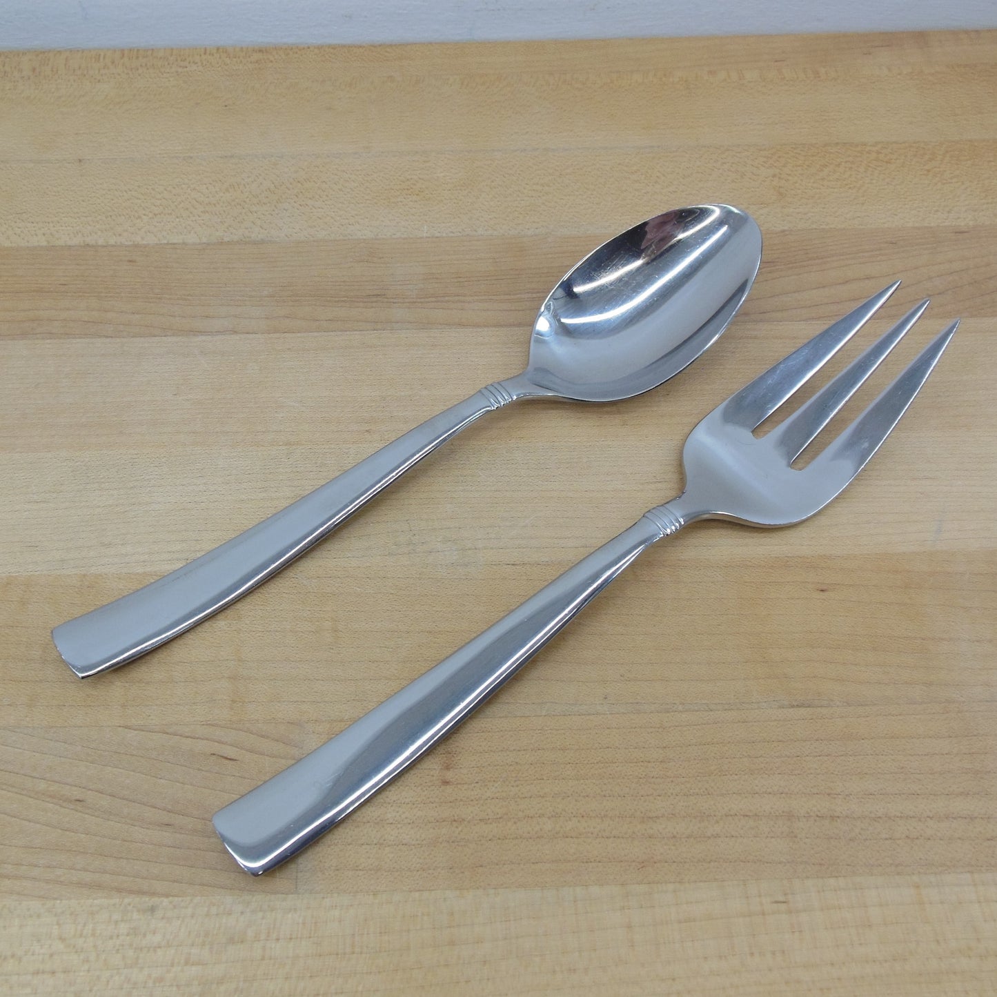 Reed & Barton Heritage Mint Ltd. Regent Stainless Table Serving Spoon Fork