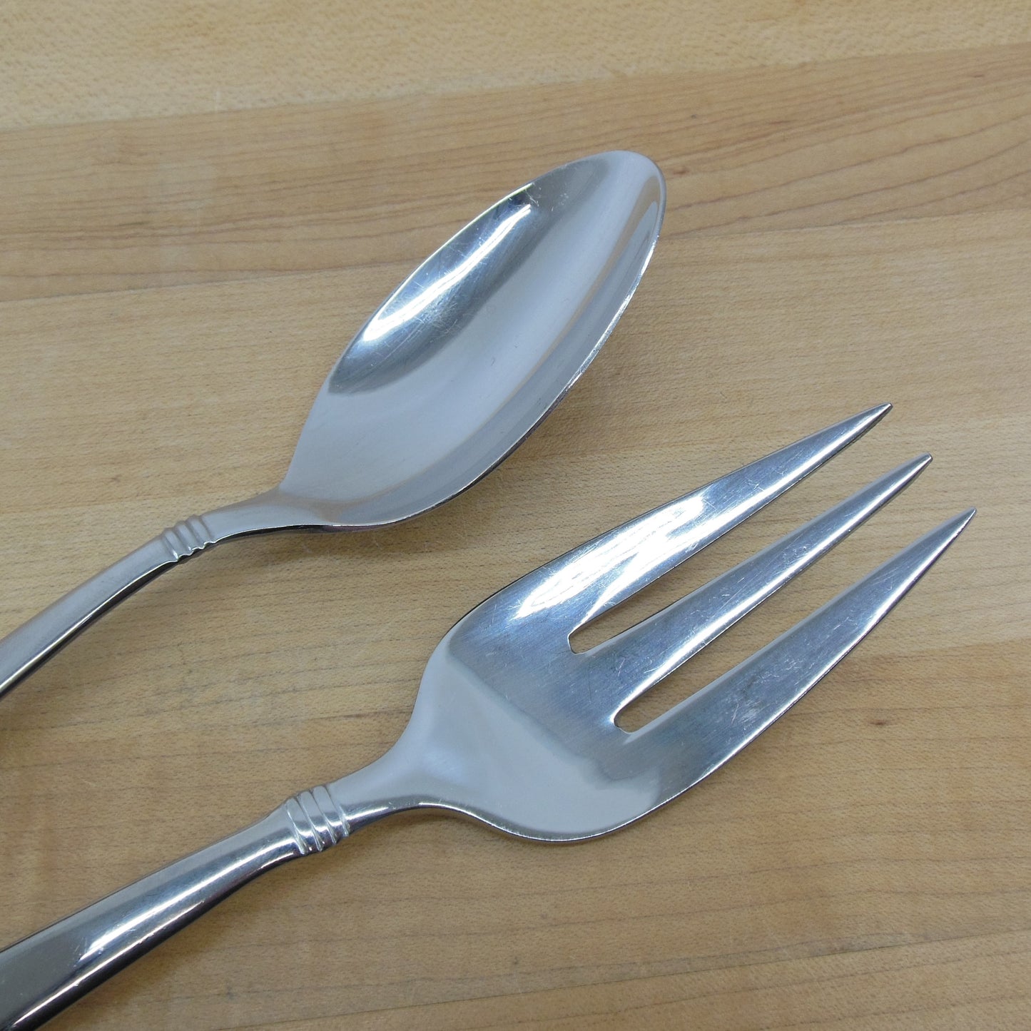 Reed & Barton Heritage Mint Ltd. Regent Stainless Table Serving Spoon Fork Meat