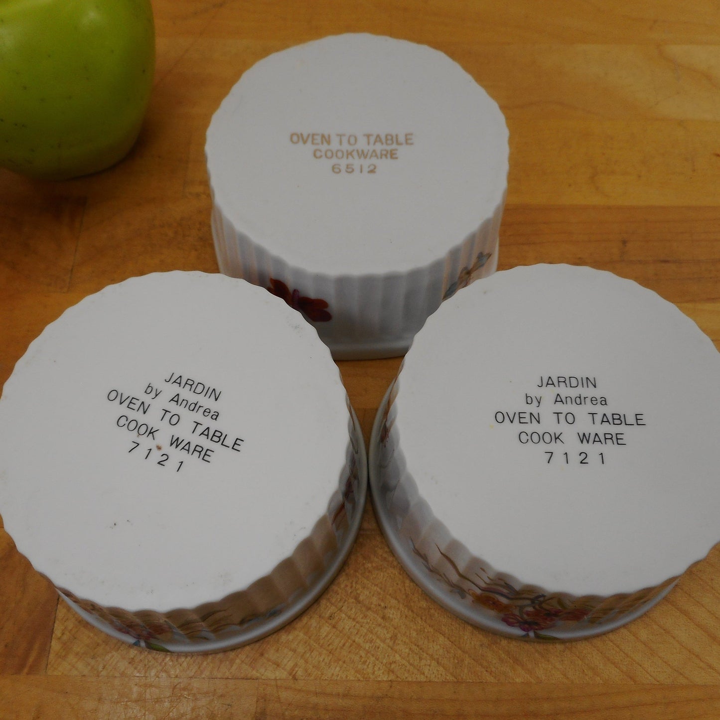 Sadek Andrea Jardin Fruit Butterflies Strawberry Oven To Table Porcelain Cookware - Trio 4" Ramekins 7121 6512