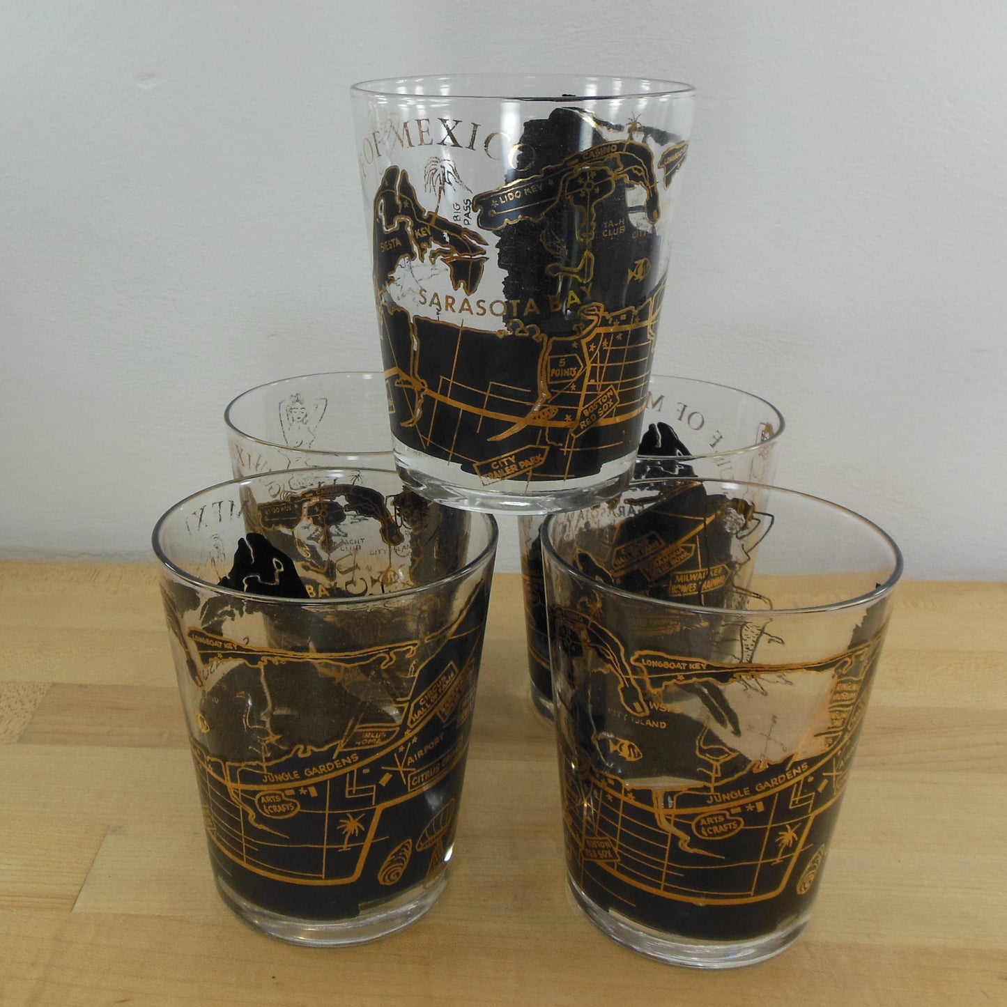 Sarasota FL Souvenir Bar Drink Glasses Black Gold 5 Set