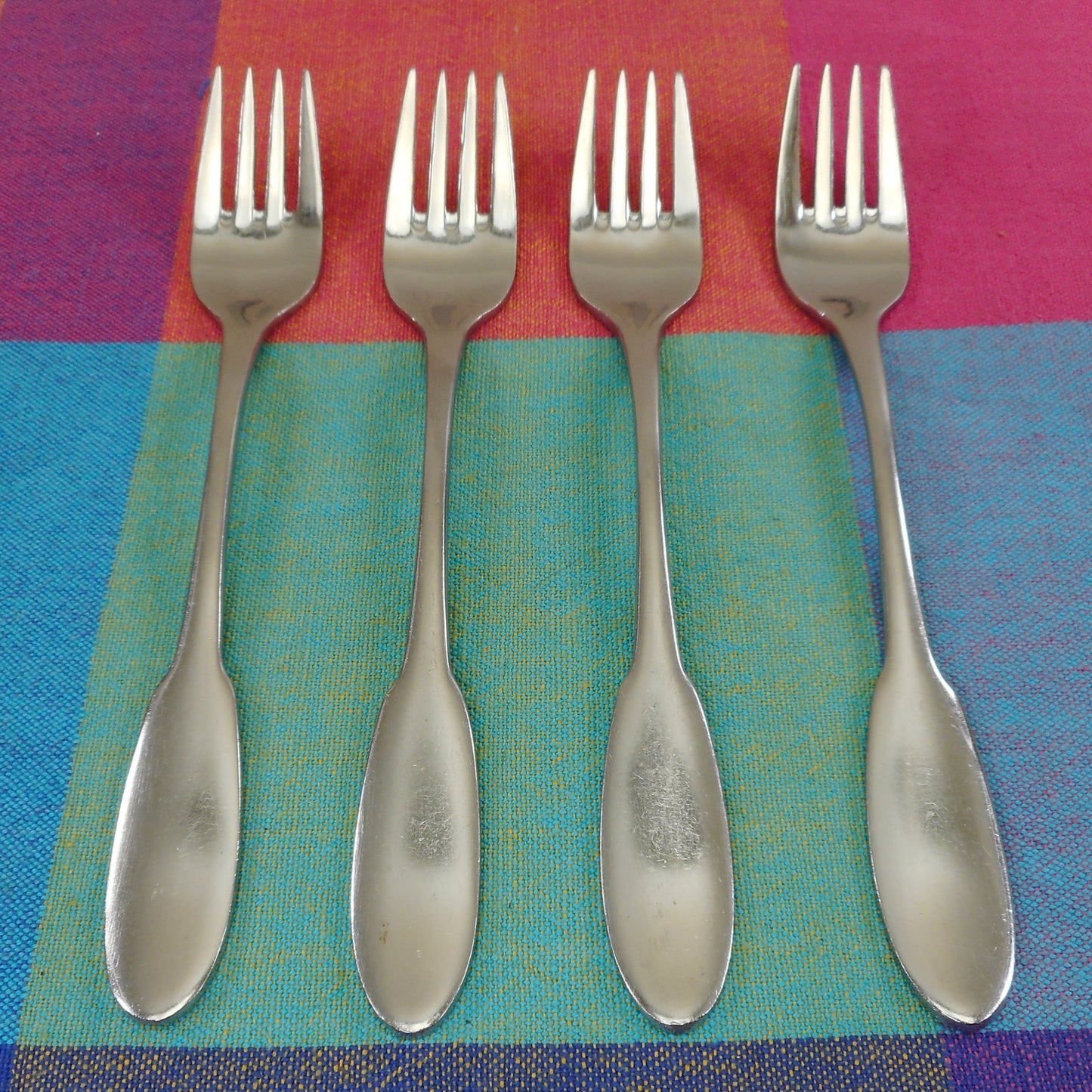 Summit Korea SMT5 Stainless Flatware - 4 Salad Forks