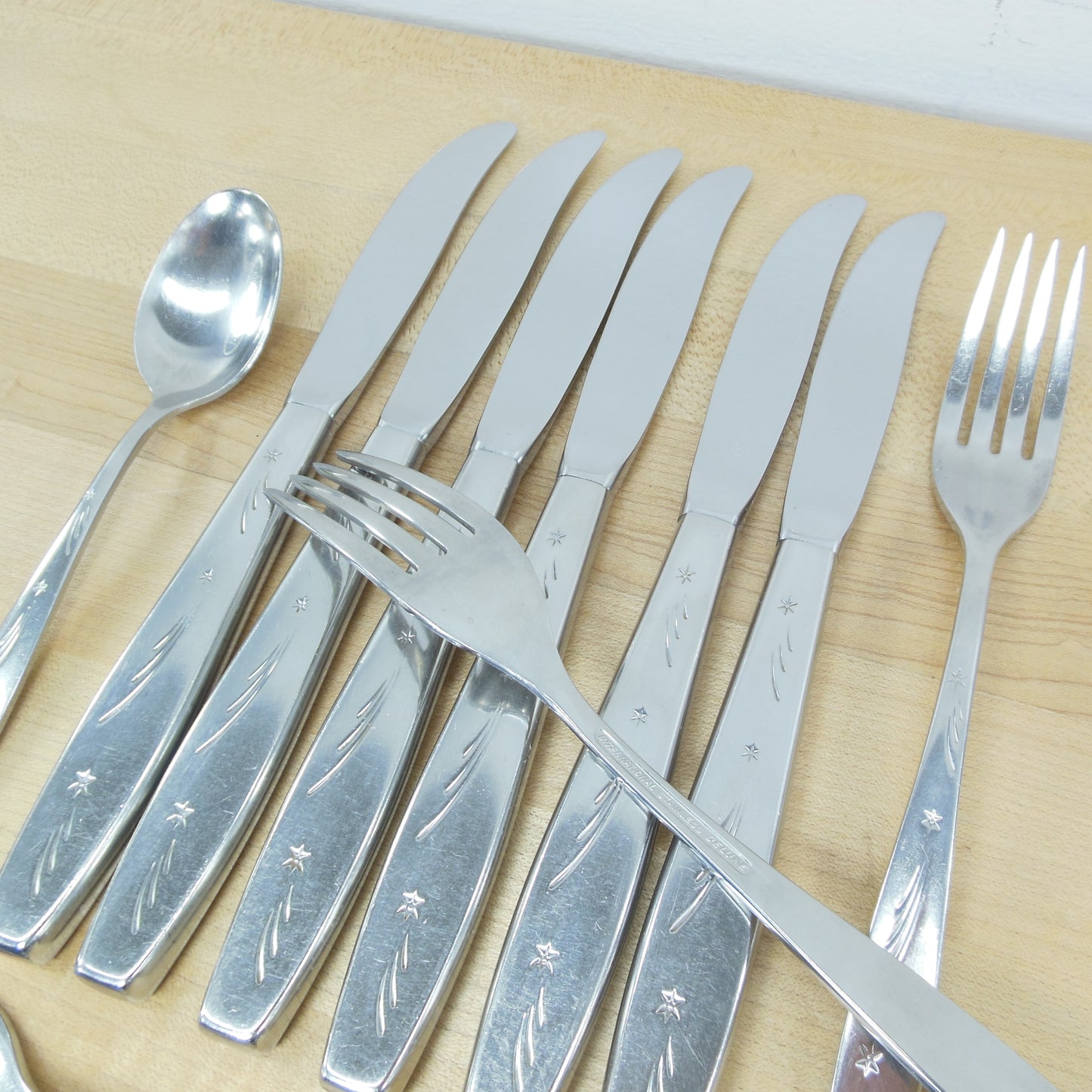 International Deluxe Tonight Atomic Starburst Stainless Flatware 17 Pieces Used