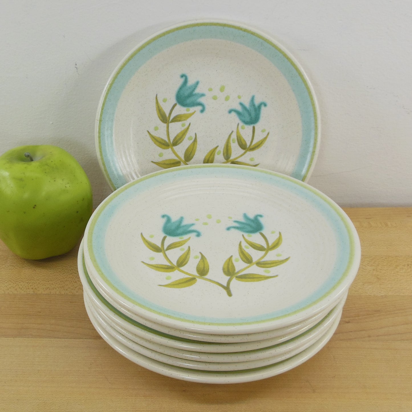 Franciscan Earthenware Tulip Time - 7 Set Bread & Butter Plates