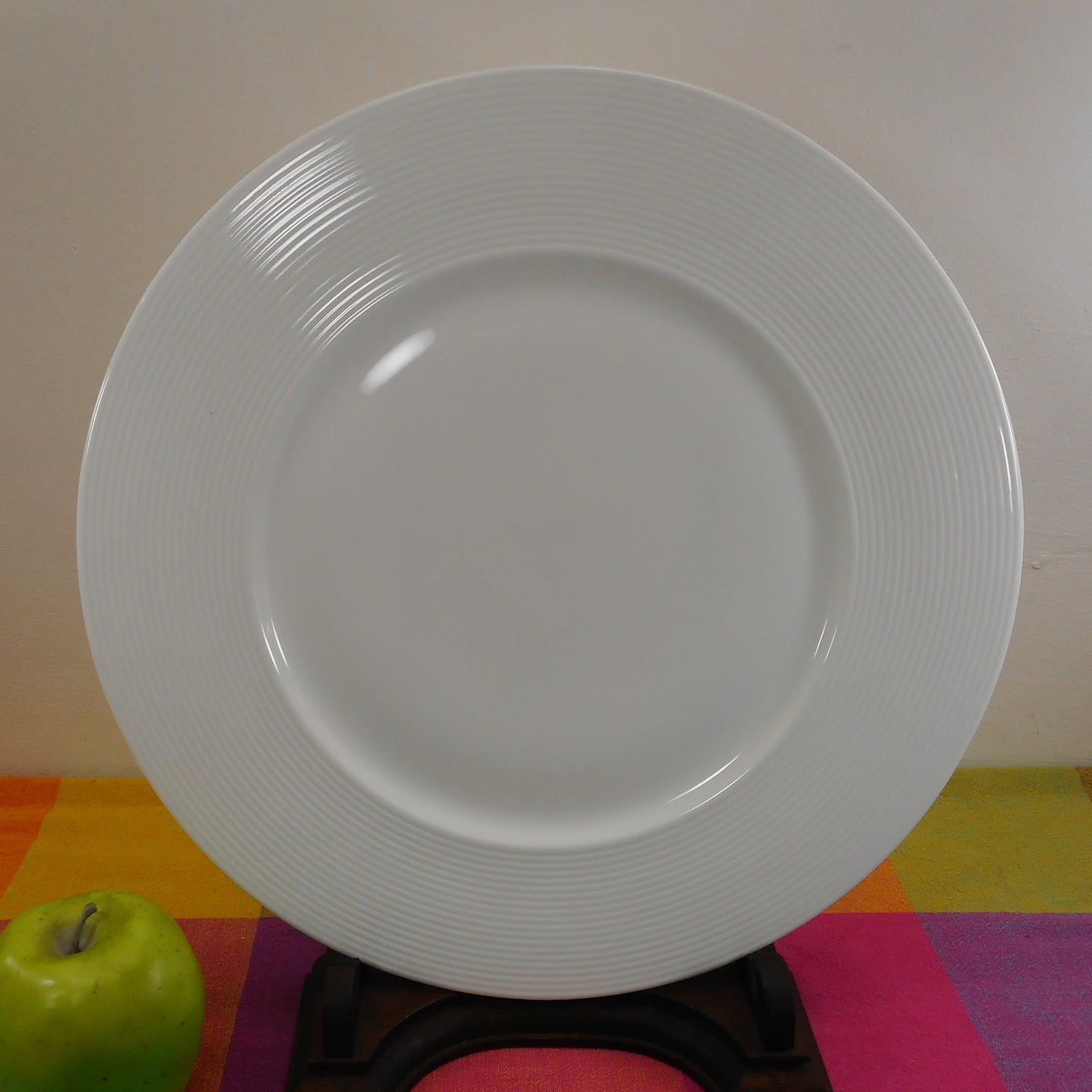 Wedgwood England Bone China Vera Wang Antibes - 13.25" Round Charger Platter White Rings