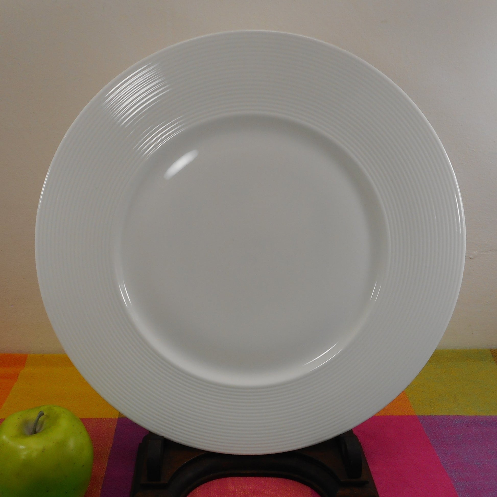 Wedgwood England Bone China Vera Wang Antibes - 13.25" Round Charger Platter White Rings