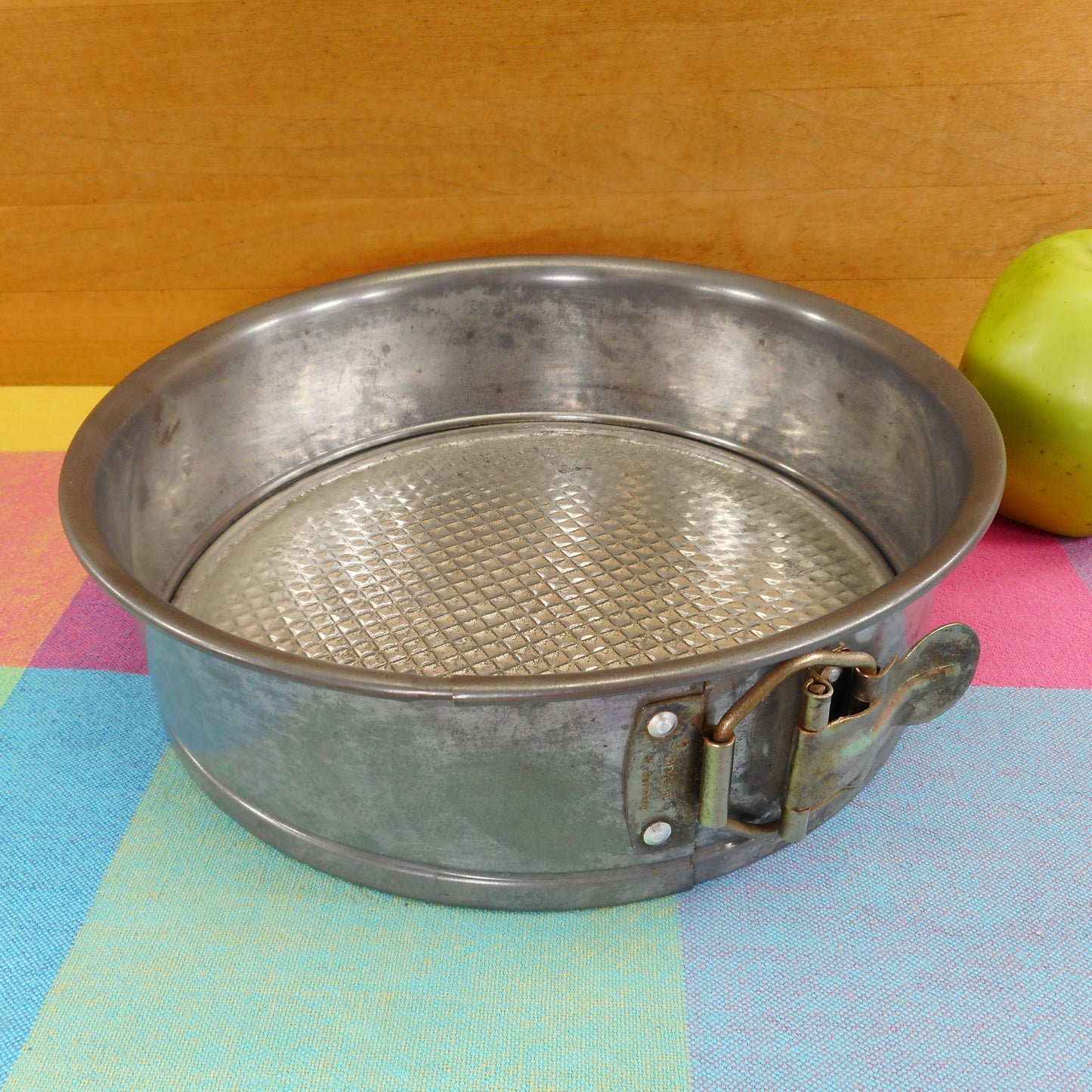 Unbranded West Germany 9x2 Tin/Steel Spring Form Cake Pan Cheesecake