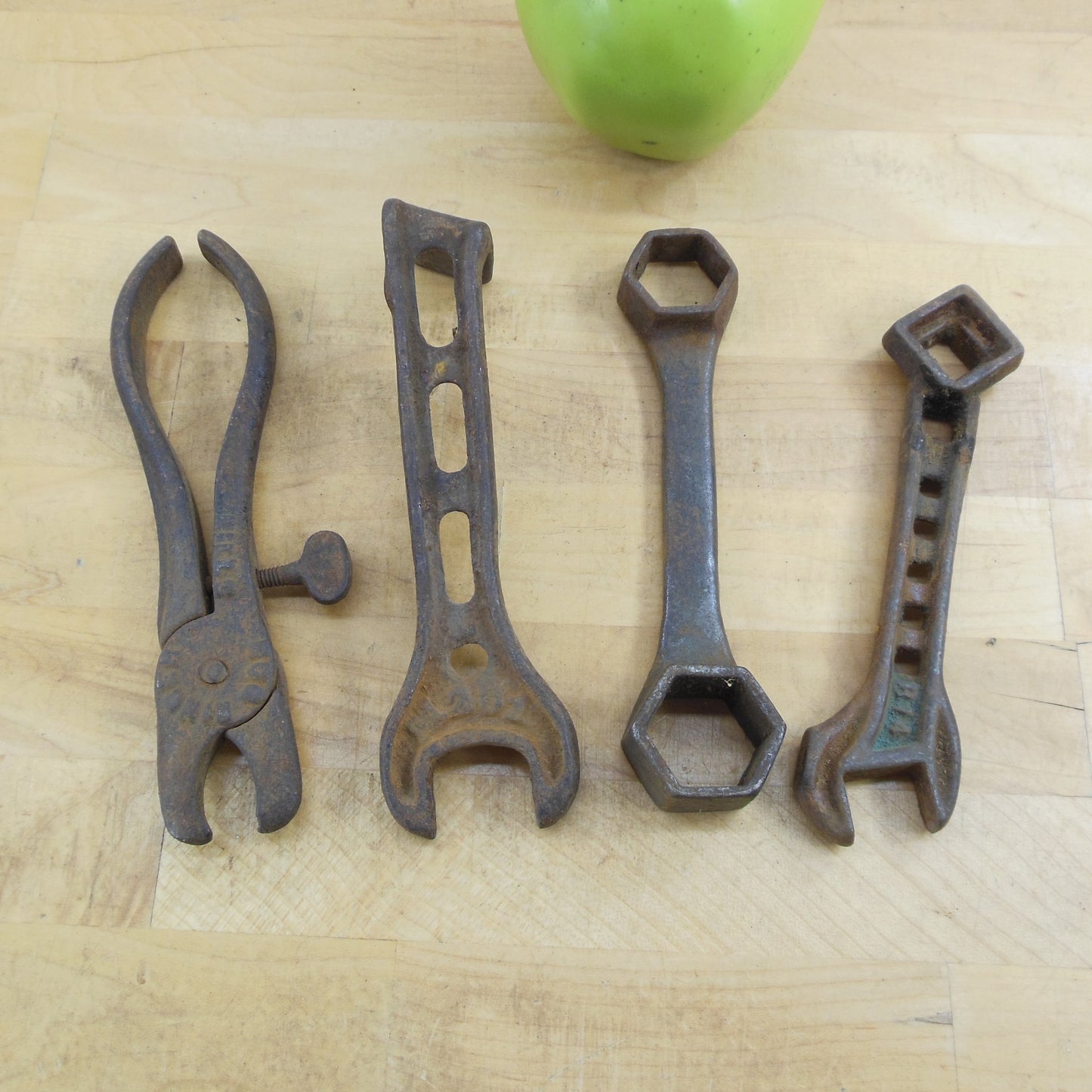 Antique 4 Lot Old Iron Farm Plow Wrench Tools Hog Ringer