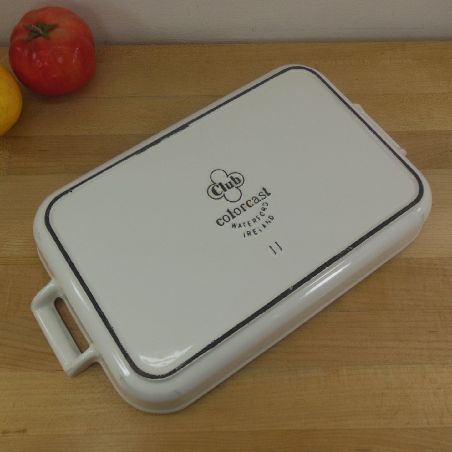 Club Colorcast Waterford Ireland Cast Iron White Enamel Casserole Baking Pan #11 used 1970's