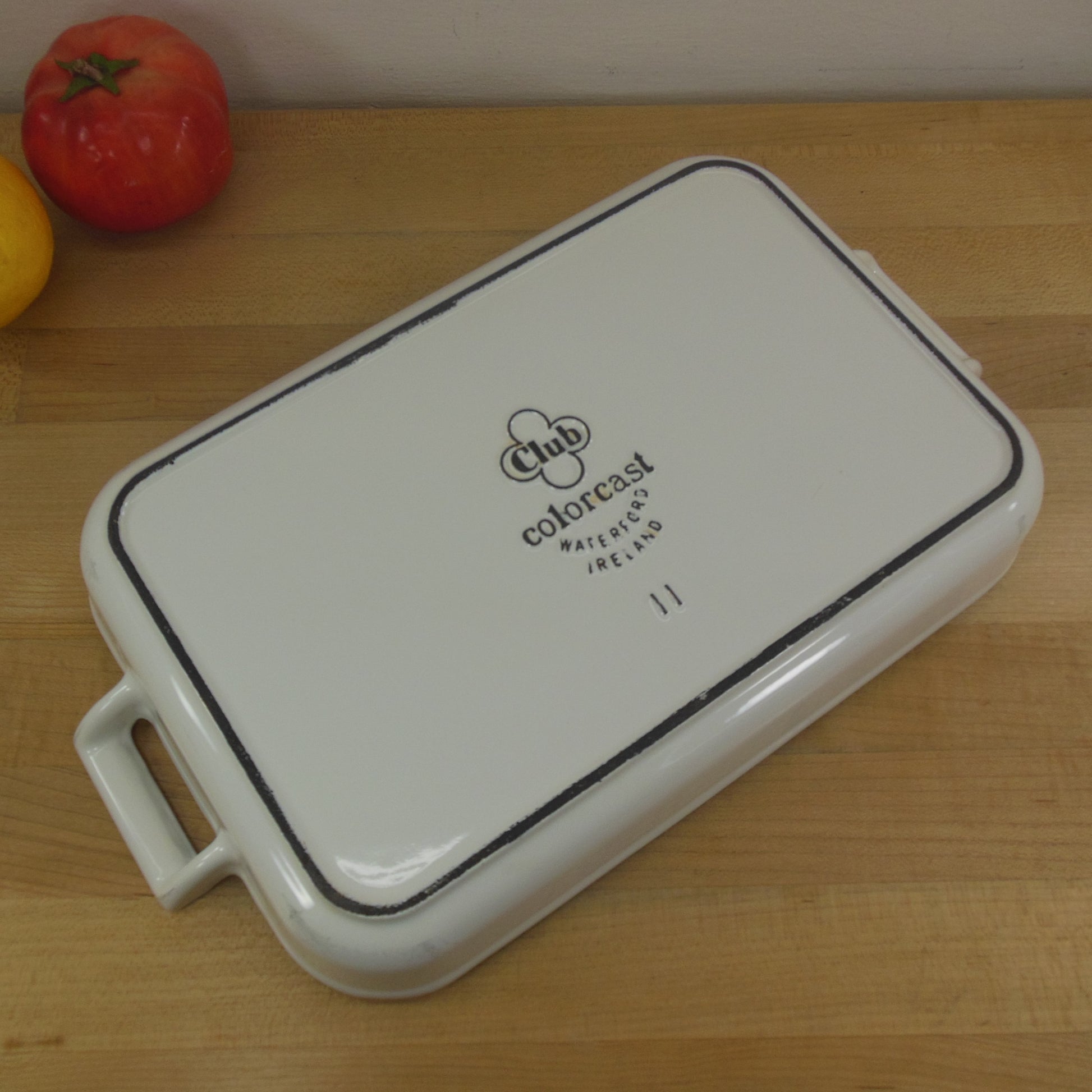 Club Colorcast Waterford Ireland Cast Iron White Enamel Casserole Baking Pan #11 used 1970's