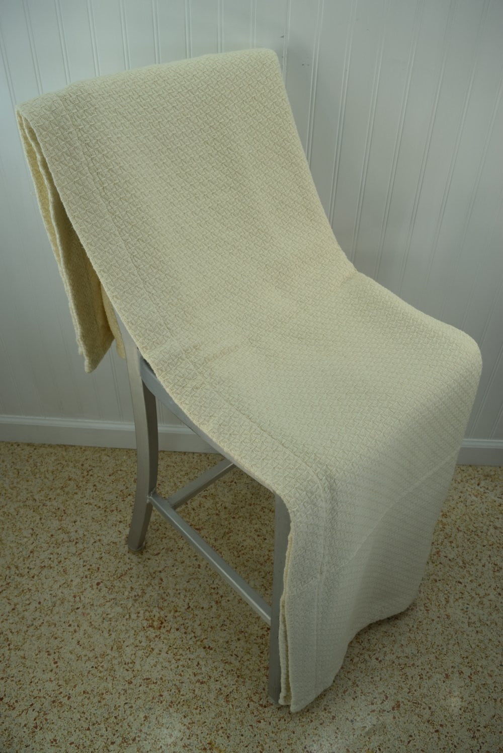 Vintage Cotton Coverlet Off White Bone Blanket Cover Basketweave 66" X 88" ecru