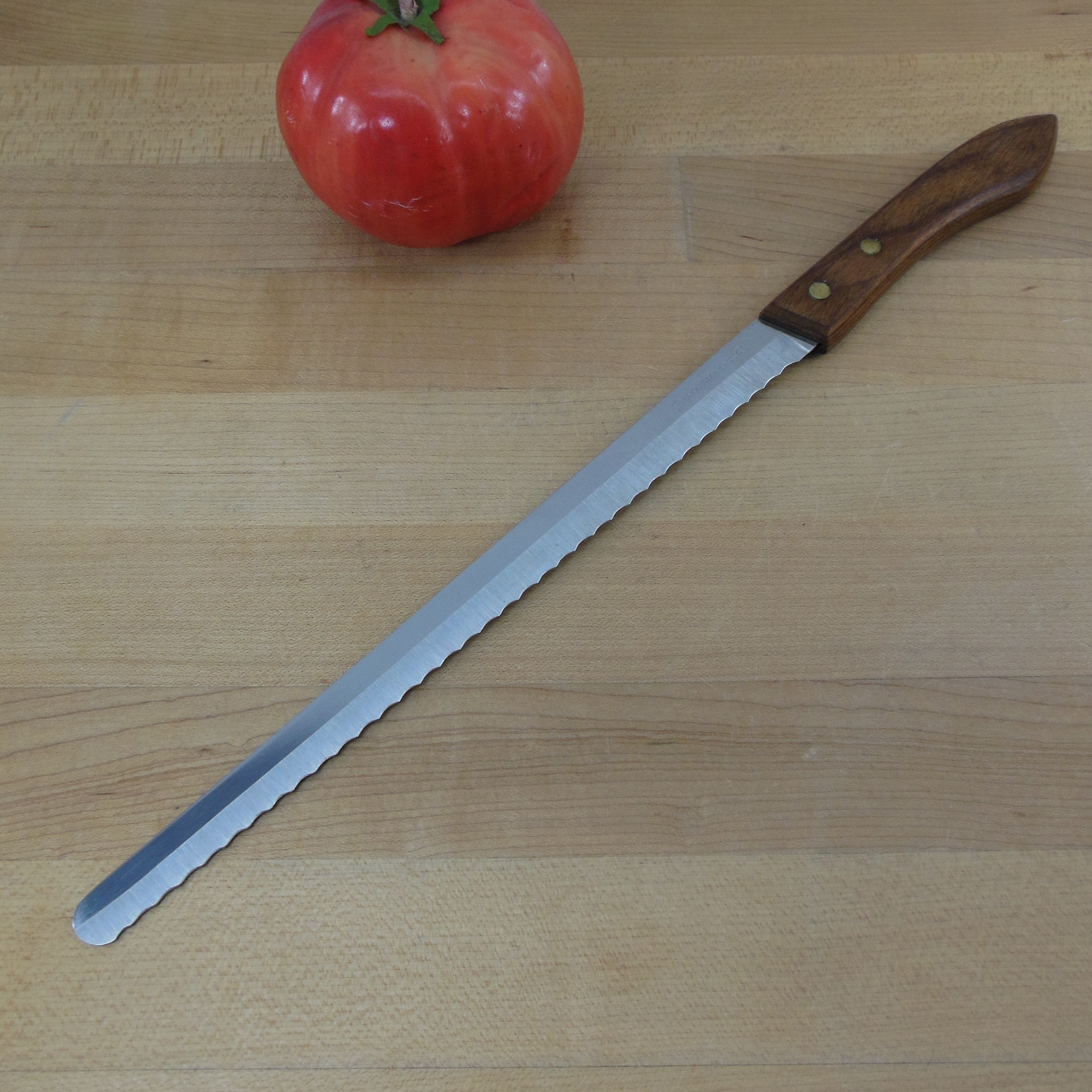 Cutco USA No. 1024 Bread Slicing Knife 9.5 Serrated Stainless Blade – Olde  Kitchen & Home