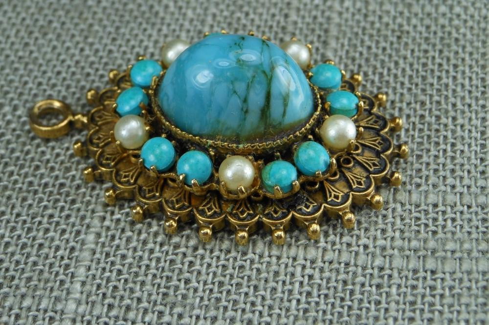 Vintage Costume Pendant ORIGINAL ROBERT Turquoise Pearl dimensional