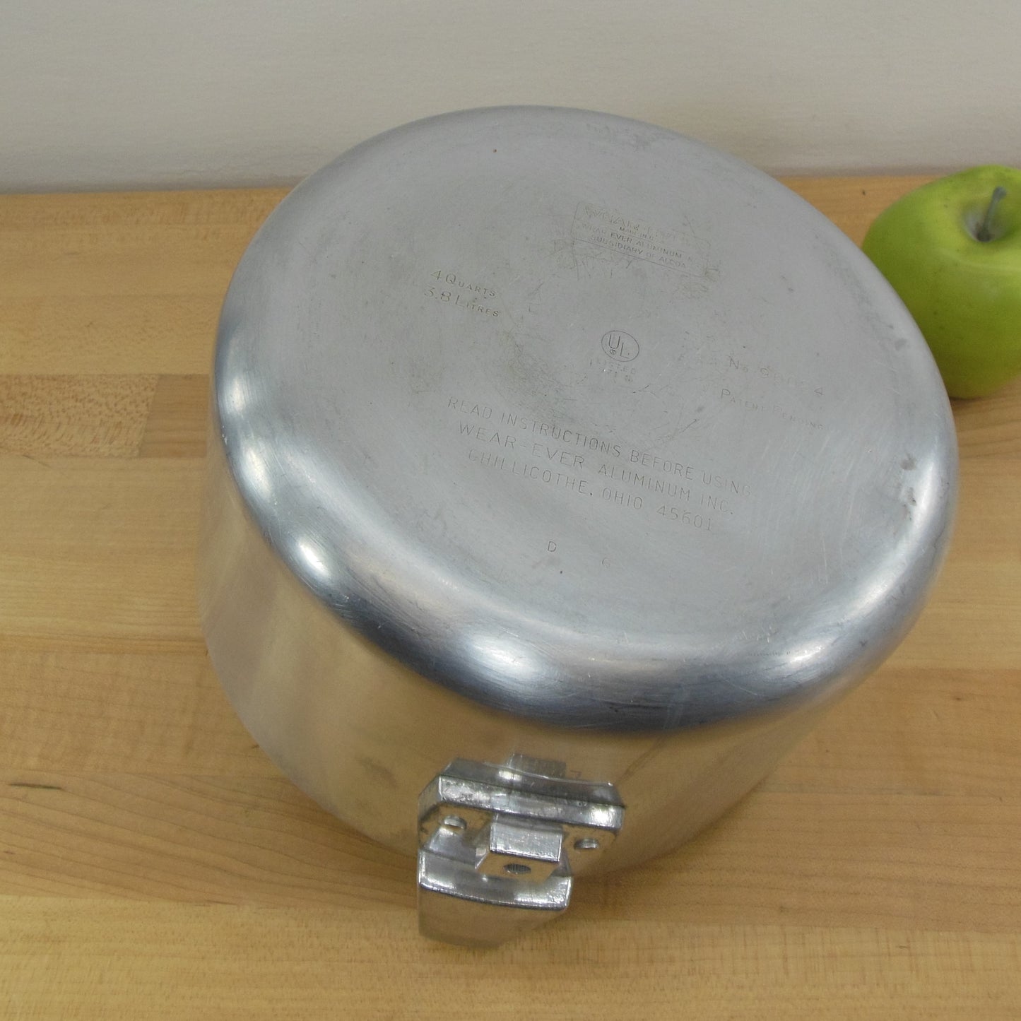 Wear-Ever Chicken Bucket Cook 4 Quart Fryer Replacement Part - Base Pot vintage
