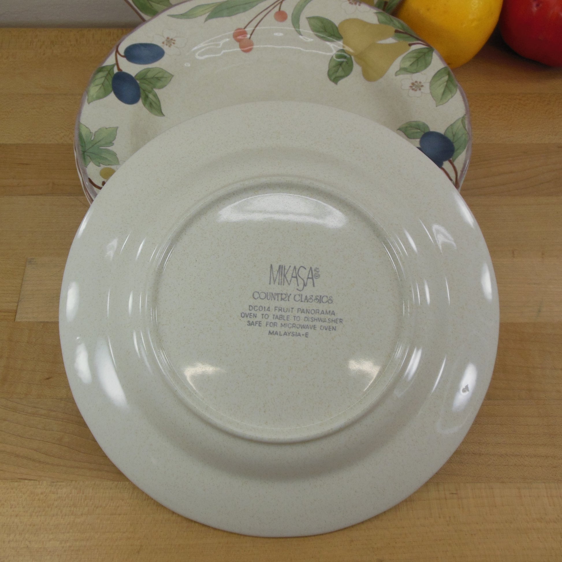 Mikasa Country Classics Fruit Panorama - 7 Salad Plates Vintage Unused