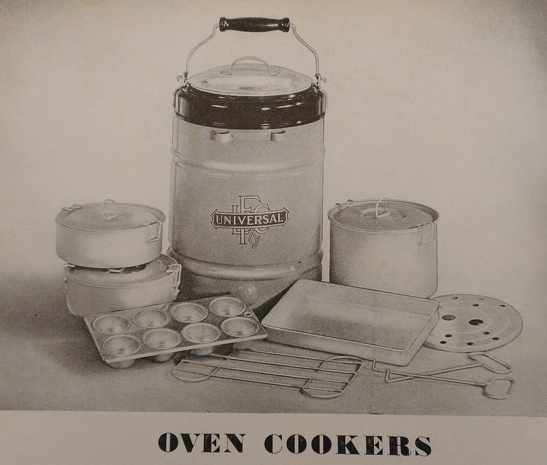 1938 Universal Oven Cooker Set - Landers Frary & Clark