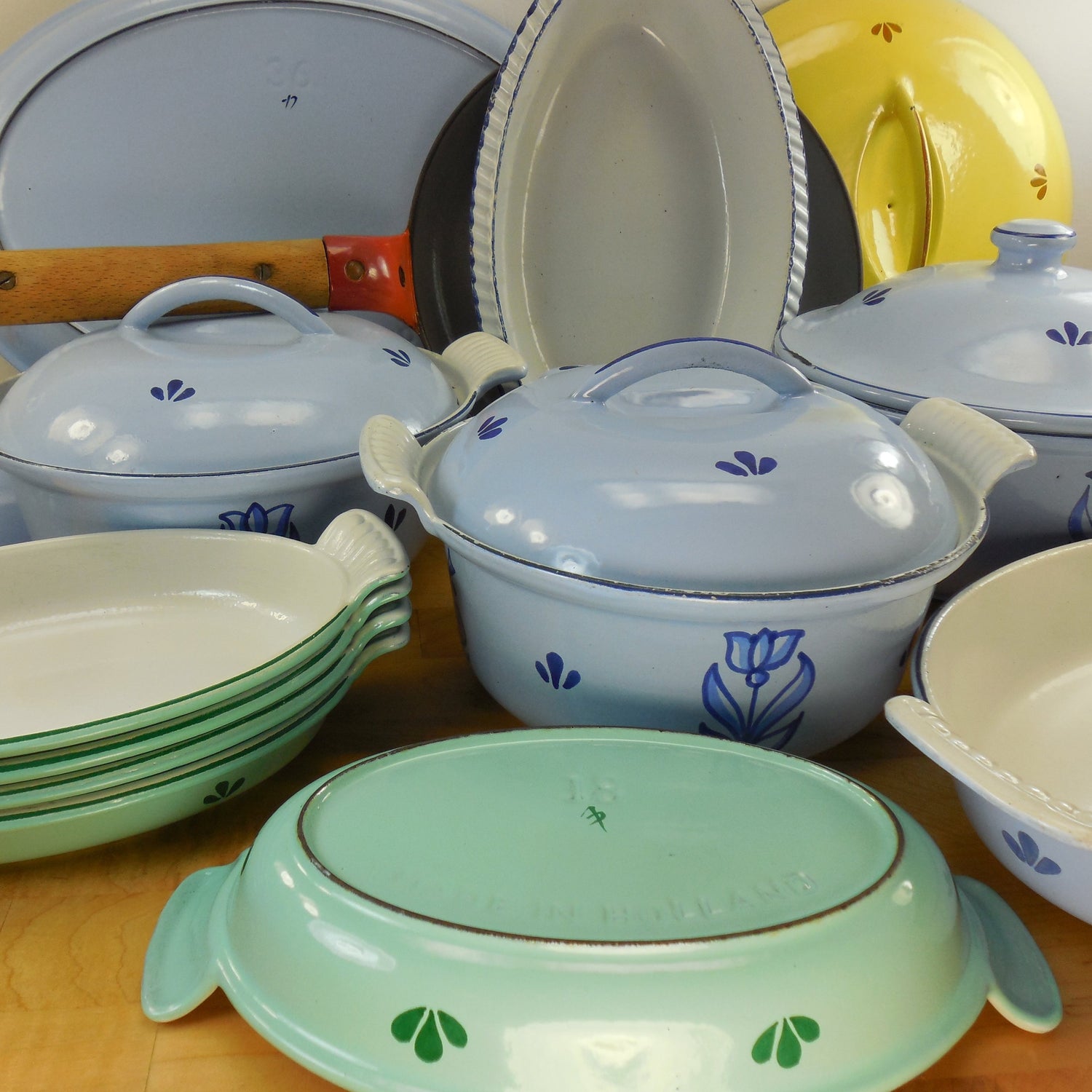 Vintage Antique Cookware Kitchenware Tableware Housewares Reuse Store –  Olde Kitchen & Home