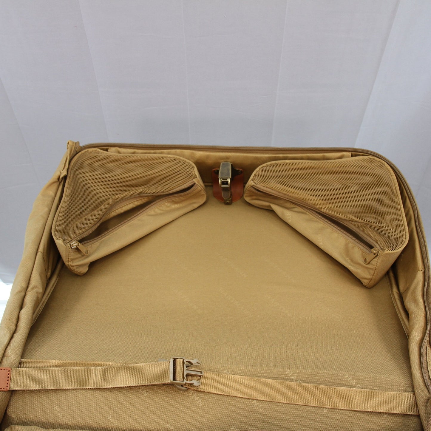 Hartmann Nylon Rolling Suitcase w/Insert 22 X 18 X 10 (50") Needs One Wheel