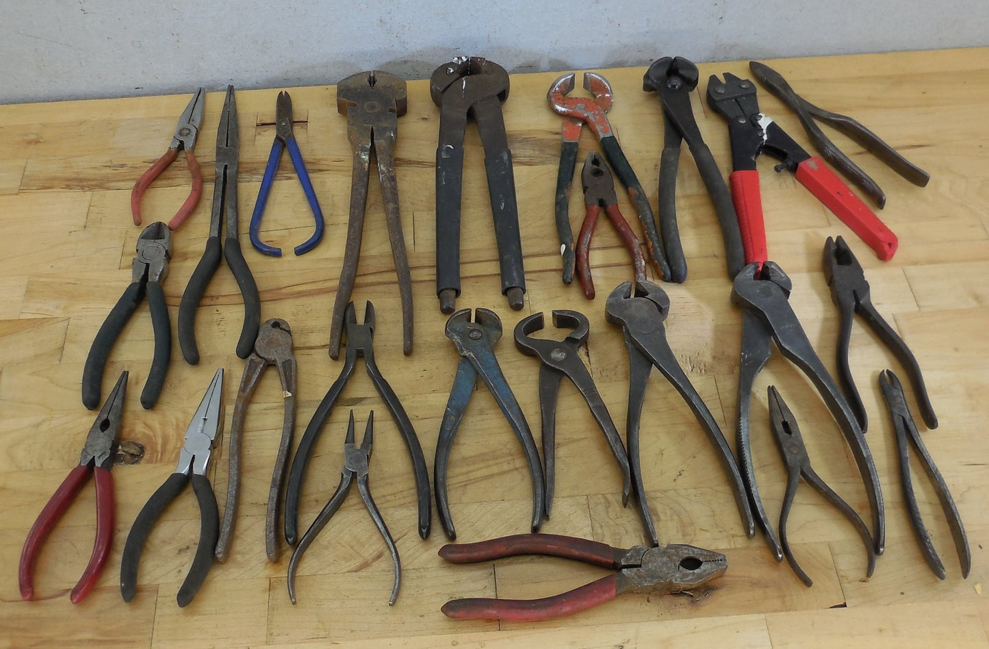 Estate 29 Lot Tools Vtg. Pliers Nippers Needle Nose Dykes Wire Cutters Etc.