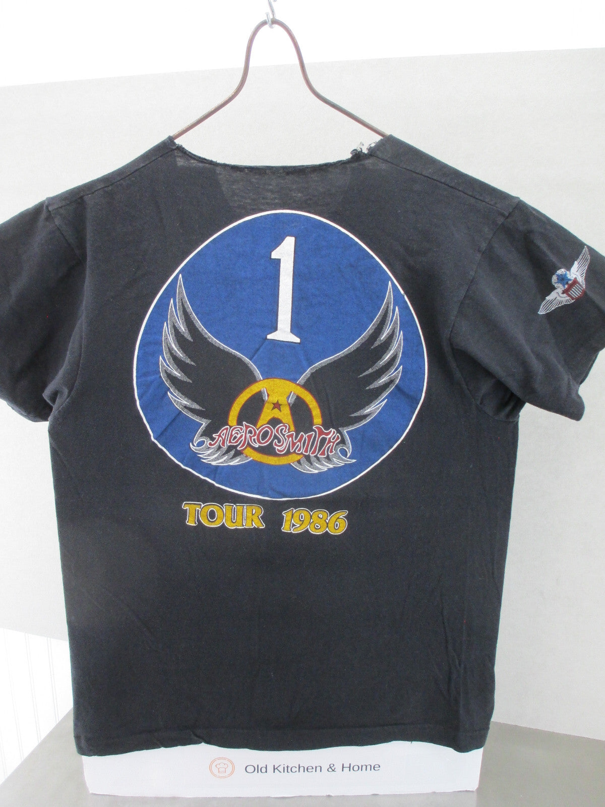 Vintage "Roadie" Tee Shirt Aerosmith Air Force One Tour 1986