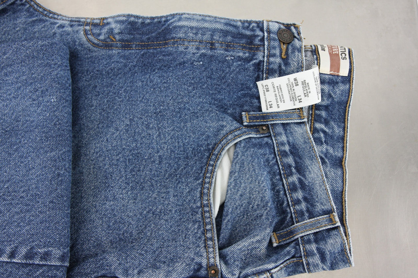 Levi Authentic Signature Mens Jeans 38 X 34 Regular Fit