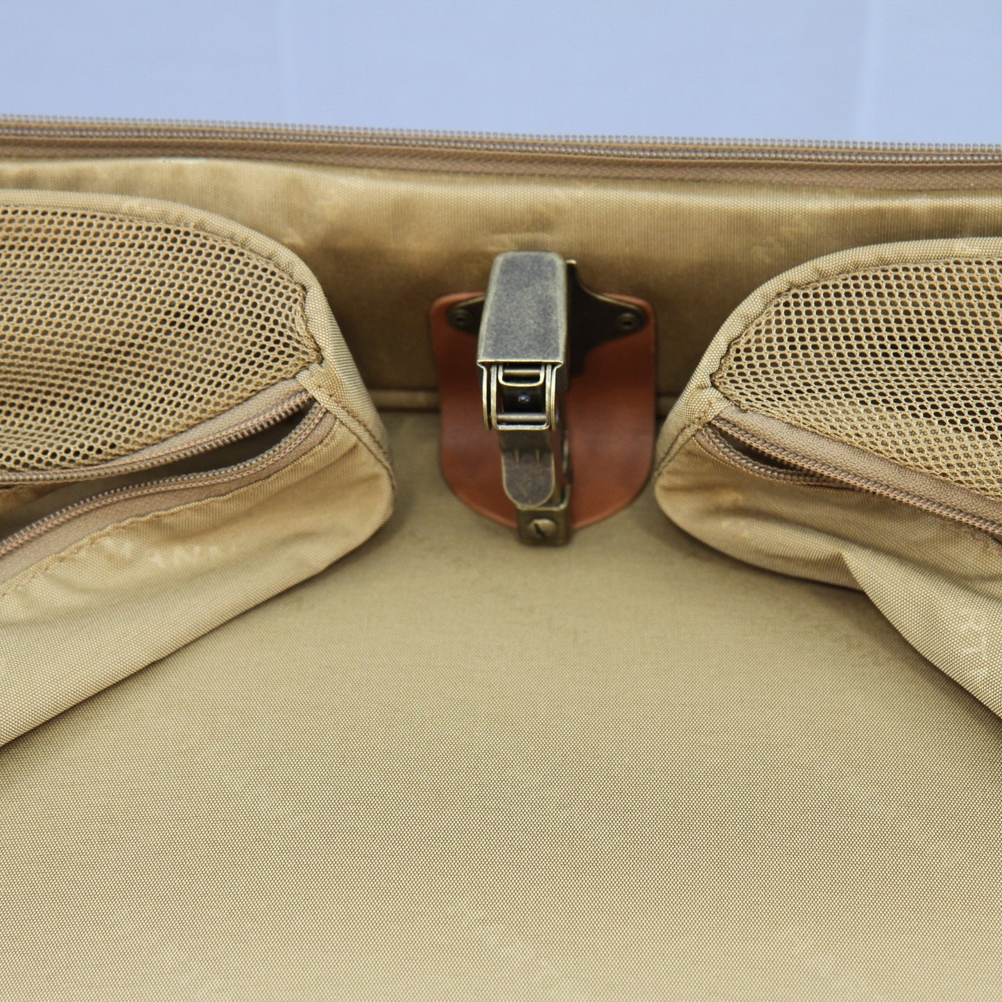 Hartmann Nylon Rolling Suitcase w/Insert 22 X 18 X 10 (50") Needs One Wheel