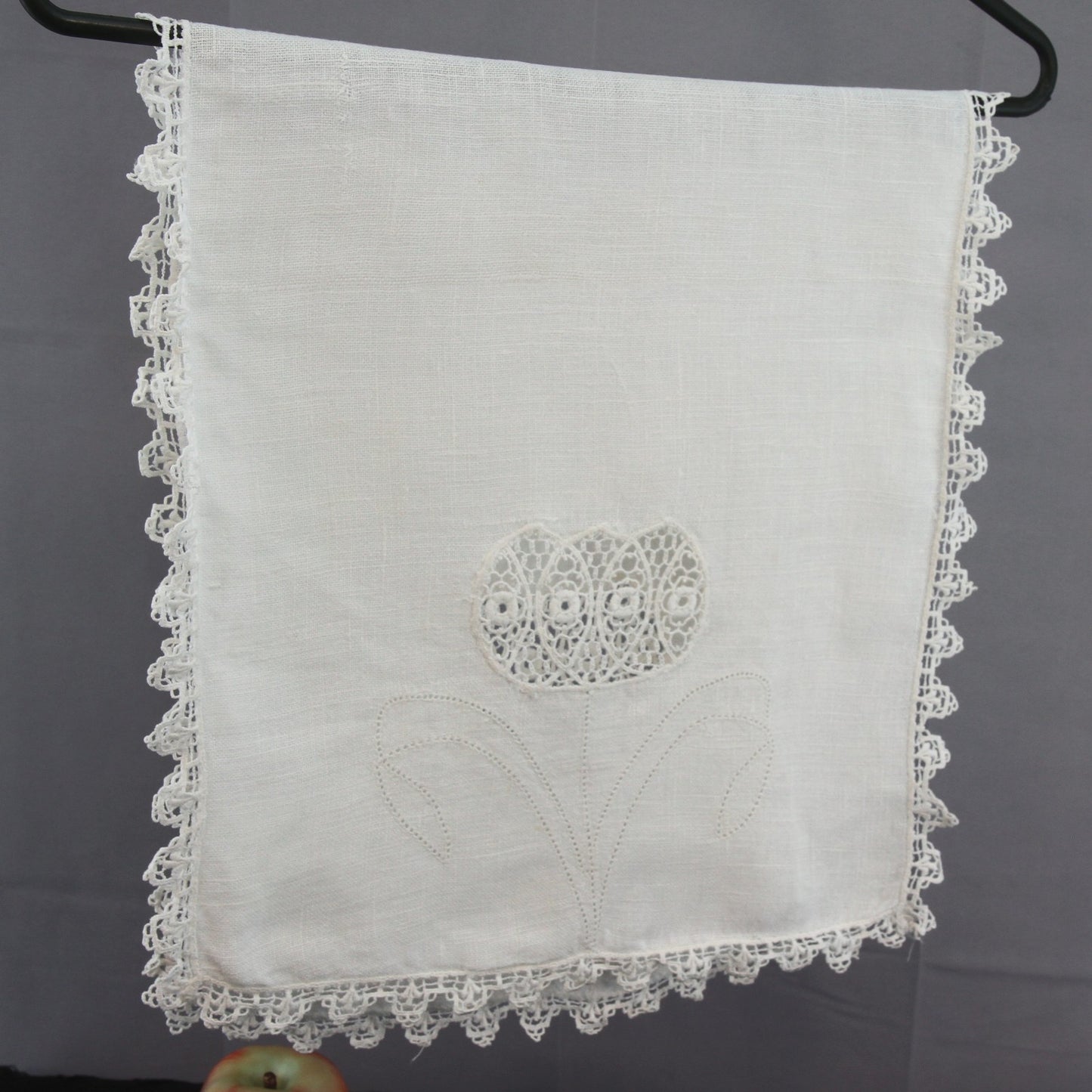 Vintage Fine Linen Table Runner Lace Inserts Drawn Work Design 30 1/2 x 14