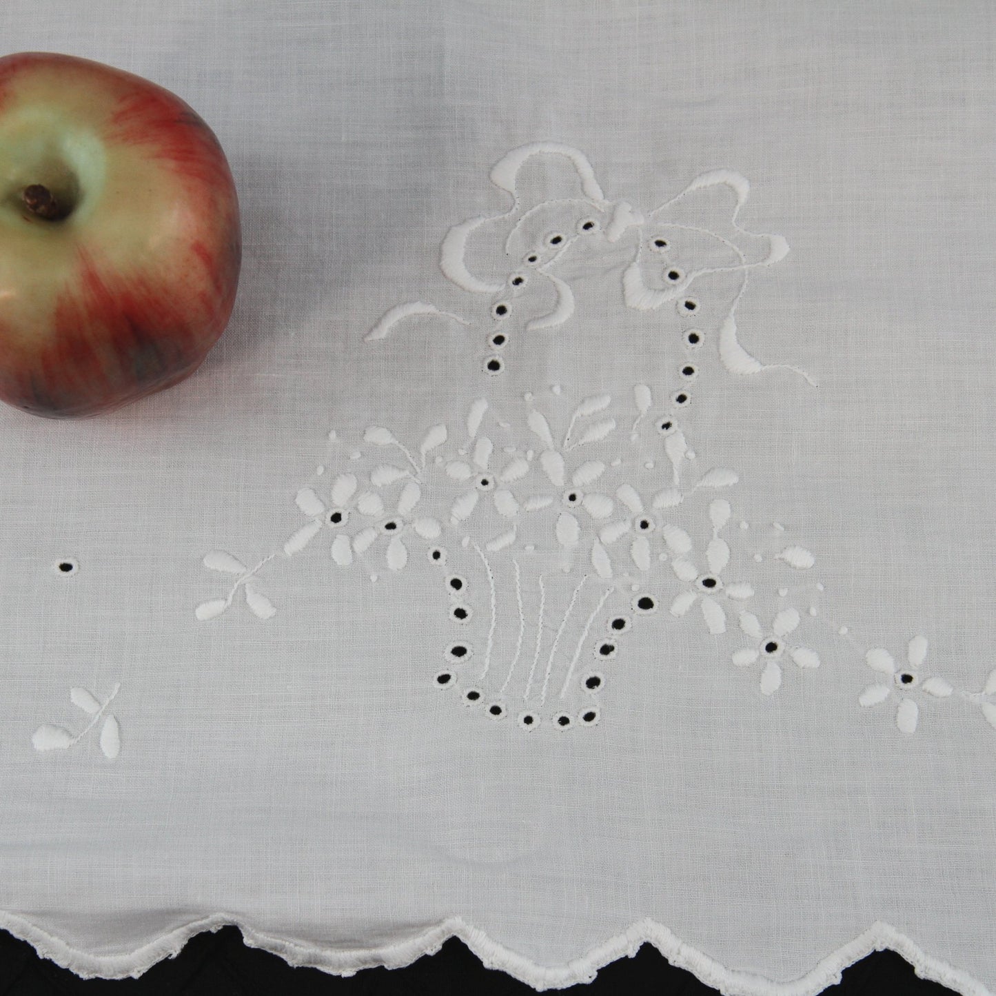 Pair Vintage Linen Table Runners Satin Stitch Baskets Butterflys Embroidered 42"