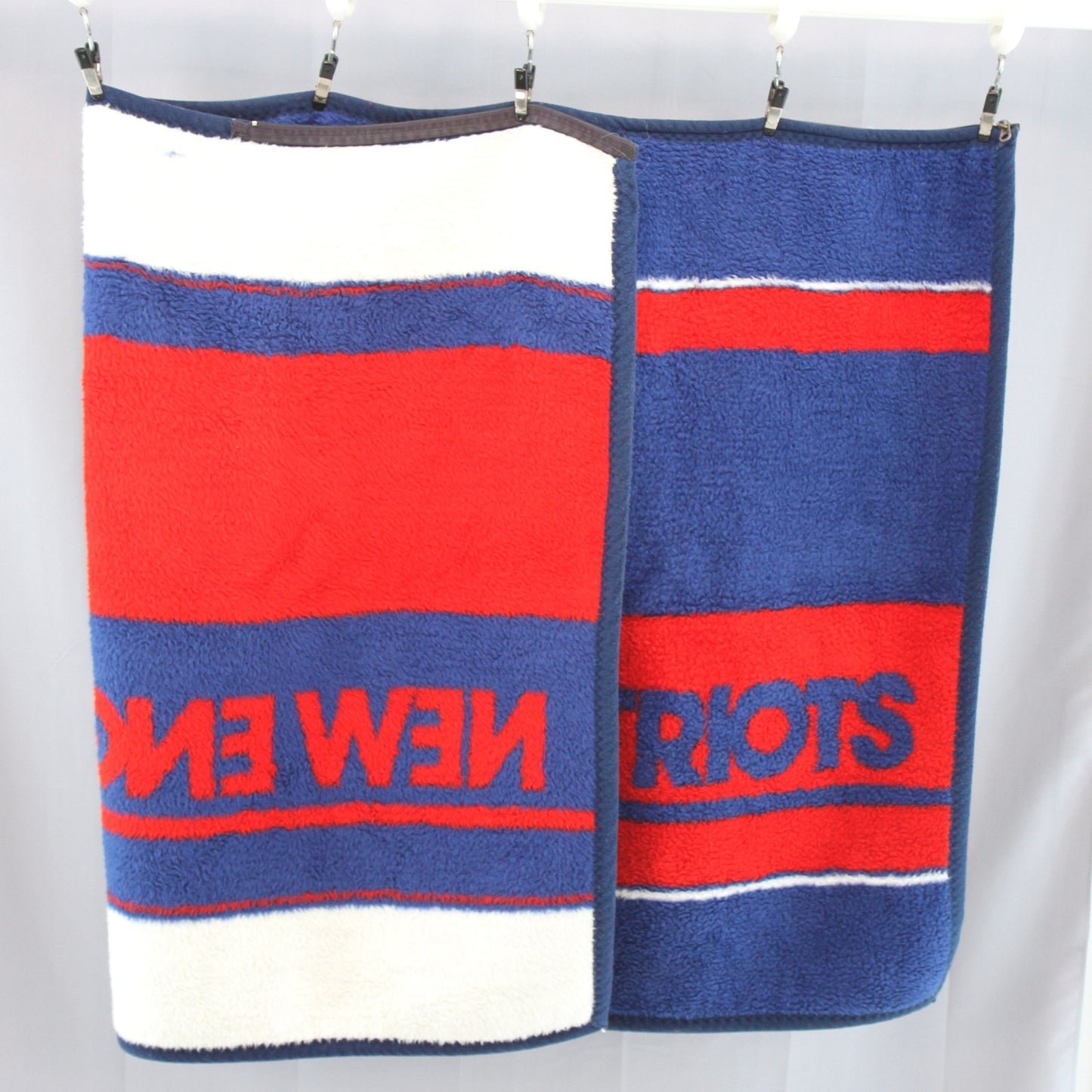 Vintage Ryltex New England Patriots Acrylic Plush Zipped Ponco Cape 60 X 38