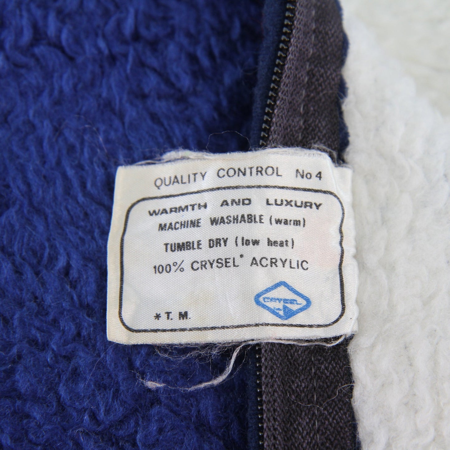 Vintage Ryltex New England Patriots Acrylic Plush Zipped Ponco Cape 60 X 38
