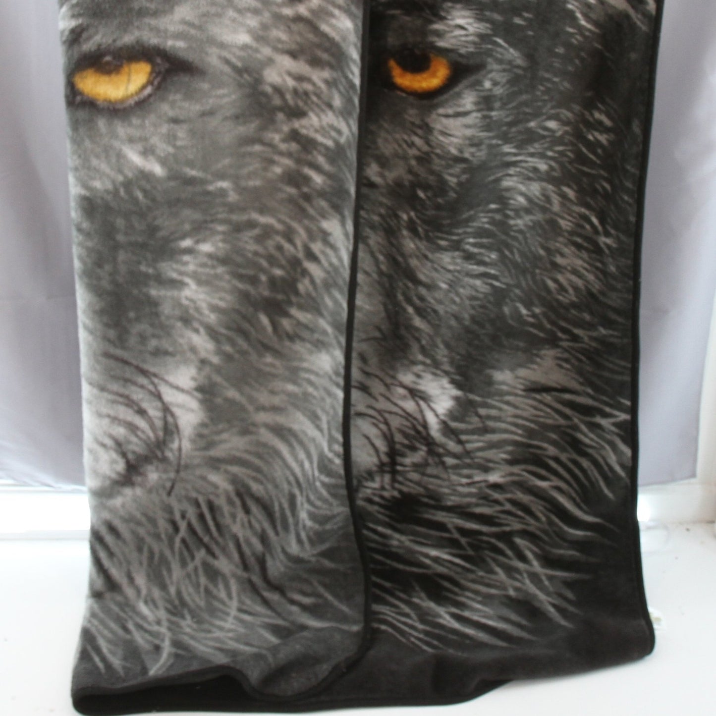 Wild Wear Wolf Head Blanket Throw Polyester 60"W X 80"L Twin
