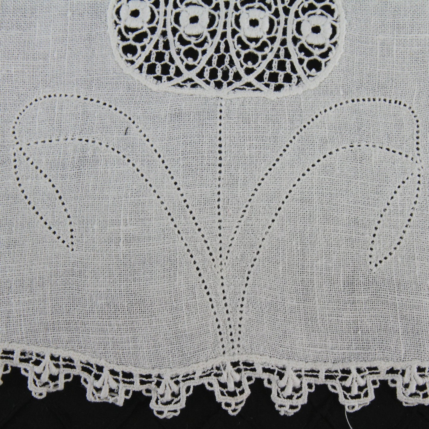Vintage Fine Linen Table Runner Lace Inserts Drawn Work Design 30 1/2 x 14