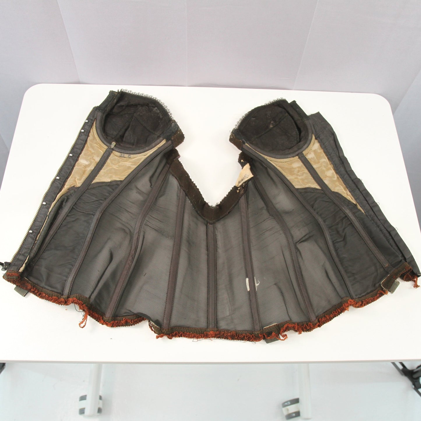 Vintage Circus Dancer Black Lace Bustier 32C Dee Zipper Hooks Metal Stays