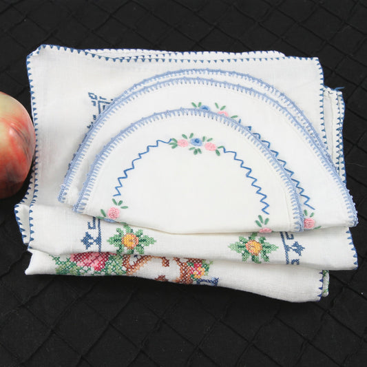 Vintage Collection Five Pieces Embroidery Tablecloth Rectangles Casserole Covers