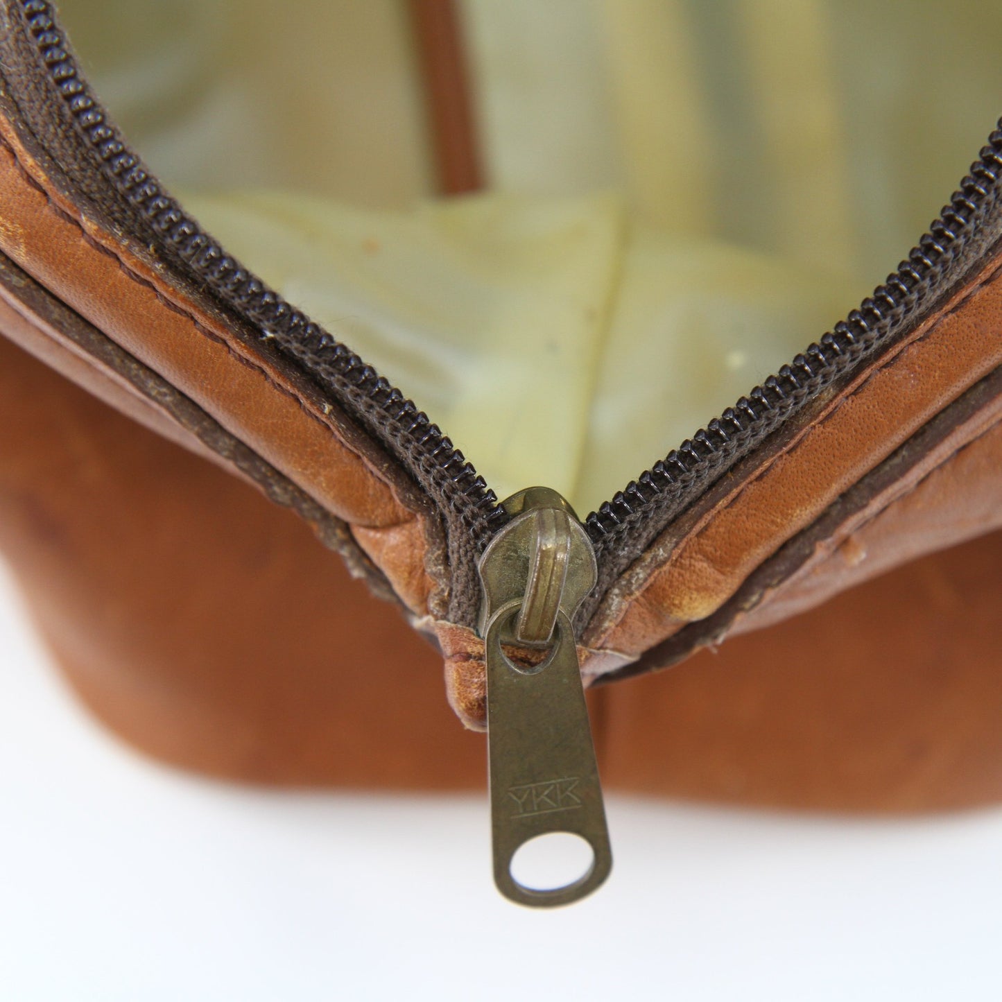 Vintage Renwick Mens Leather Toiletry Shaving Bag Canada 10" X 5.5" X 5.5"