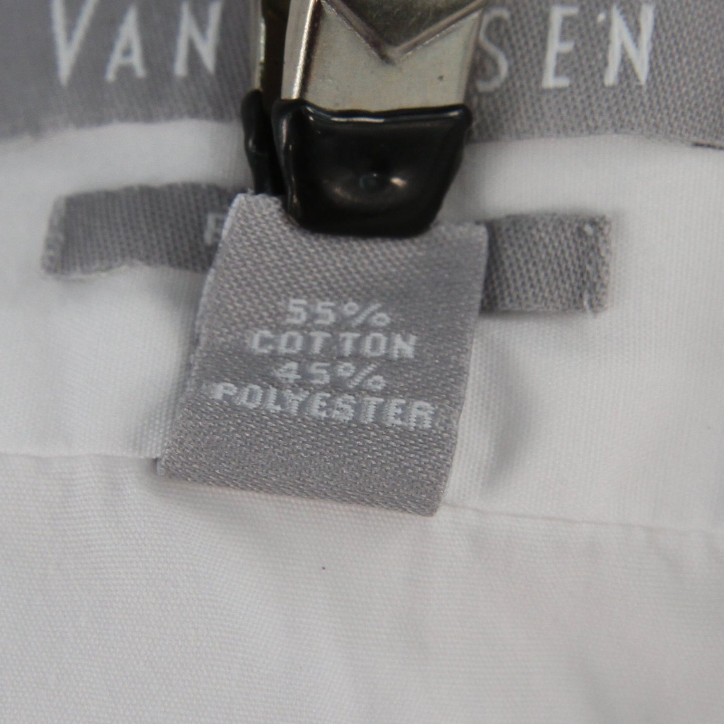 Van Heusen Fitted Mens White Dress Shirt  Cotton 55%/Polyester 45%    16" 34/35
